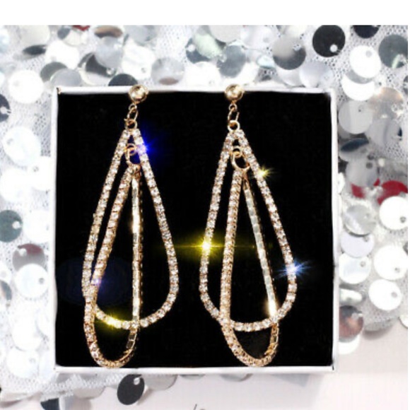 NEW 18k Gold Plated Beautiful Earrings - Picture 3 of 6